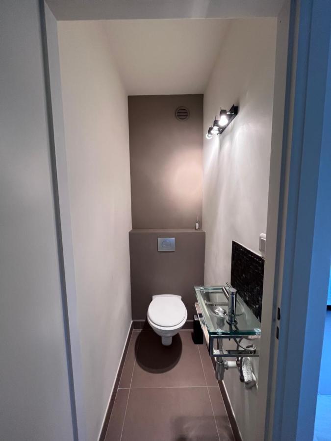 Appartement Avec Terrasse, Vue Jardin Et Piscine Antibes Exteriör bild